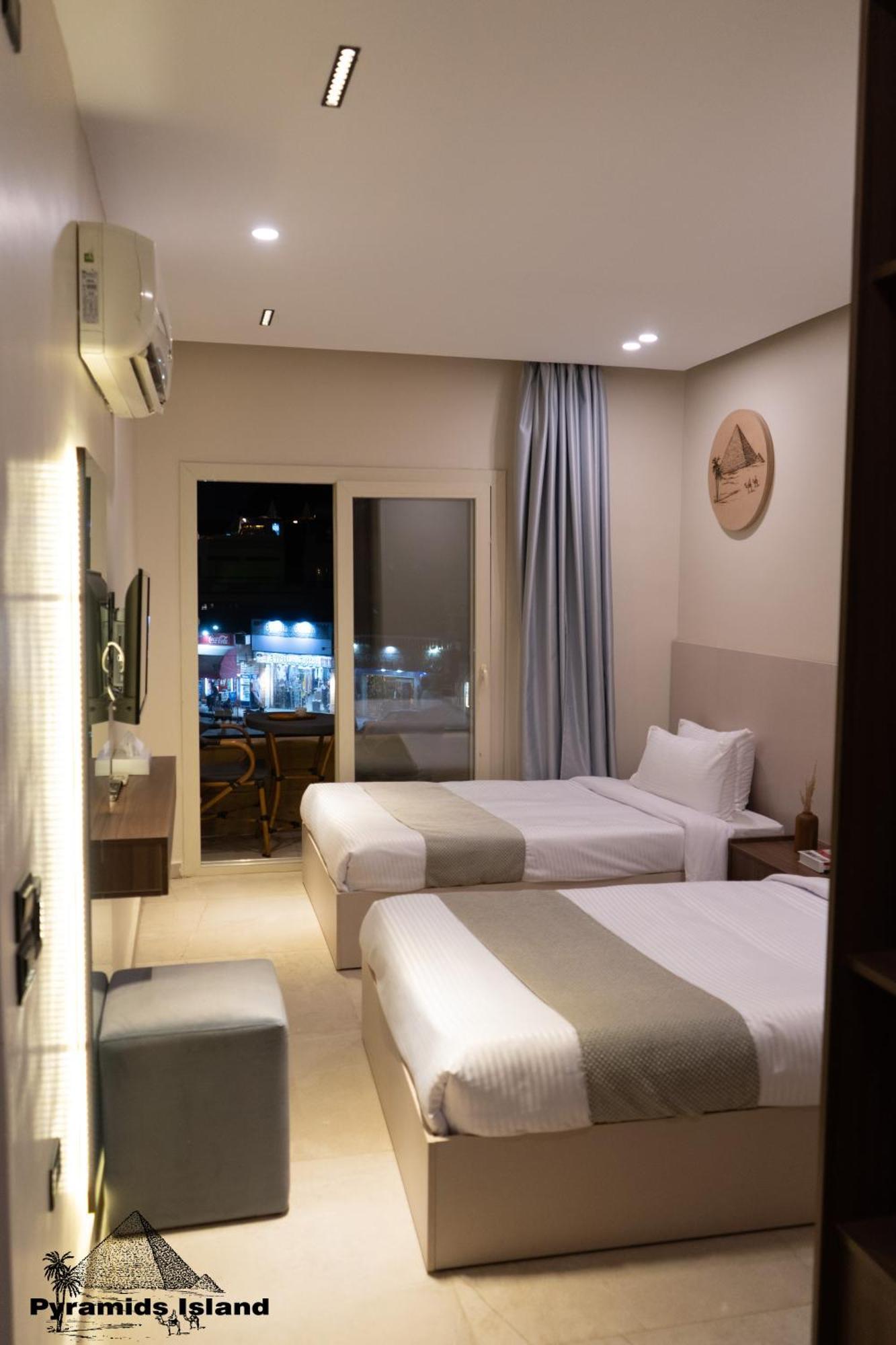 Pyramids Island Bed & Breakfast Kafrat al Jabal ภายนอก รูปภาพ
