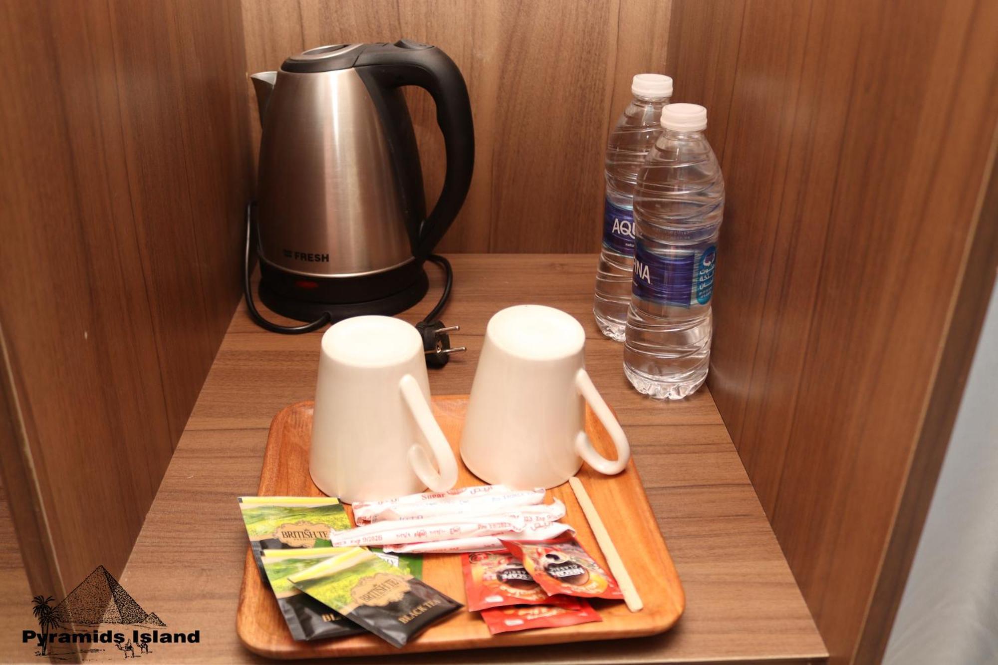 Pyramids Island Bed & Breakfast Kafrat al Jabal ภายนอก รูปภาพ