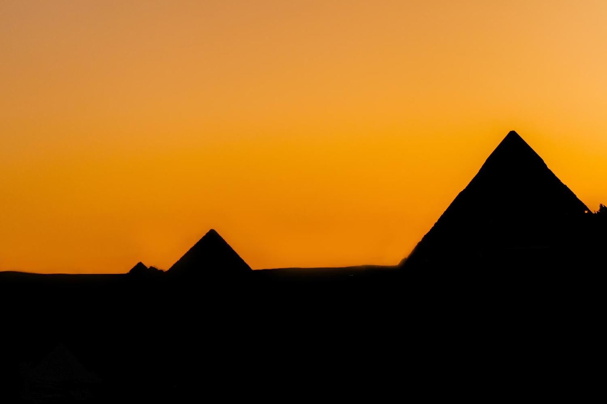 Pyramids Island Bed & Breakfast Kafrat al Jabal ภายนอก รูปภาพ