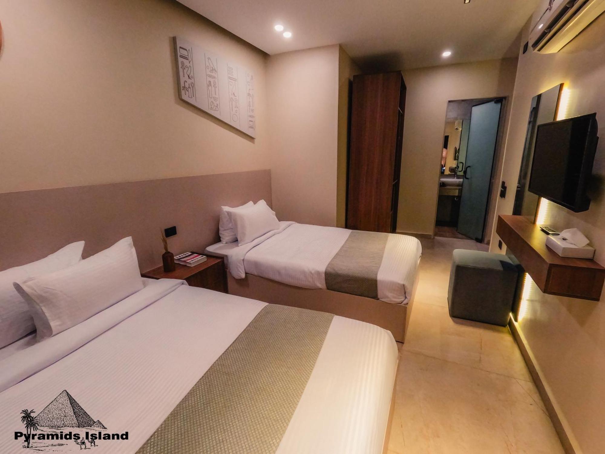Pyramids Island Bed & Breakfast Kafrat al Jabal ภายนอก รูปภาพ