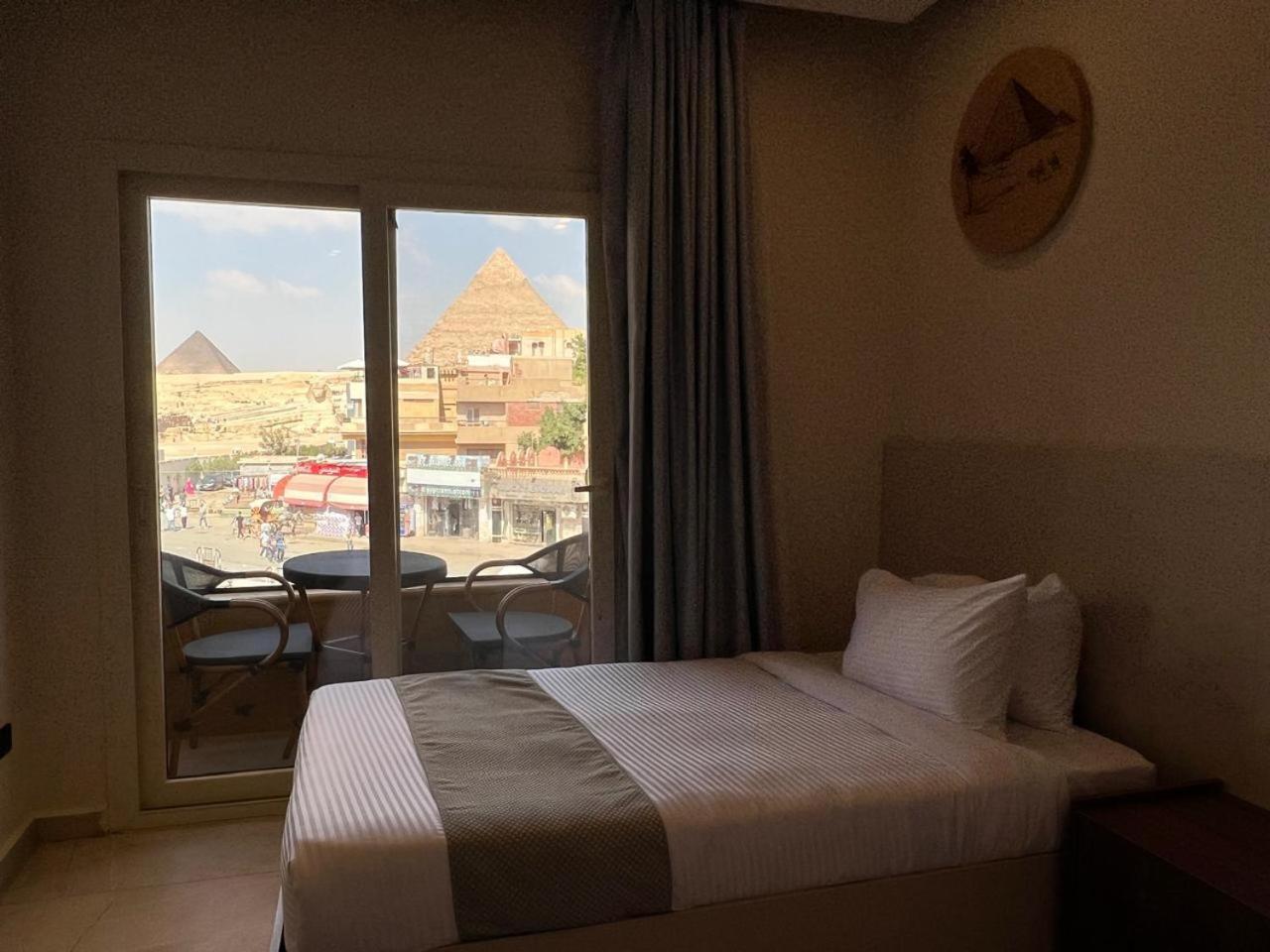 Pyramids Island Bed & Breakfast Kafrat al Jabal ภายนอก รูปภาพ